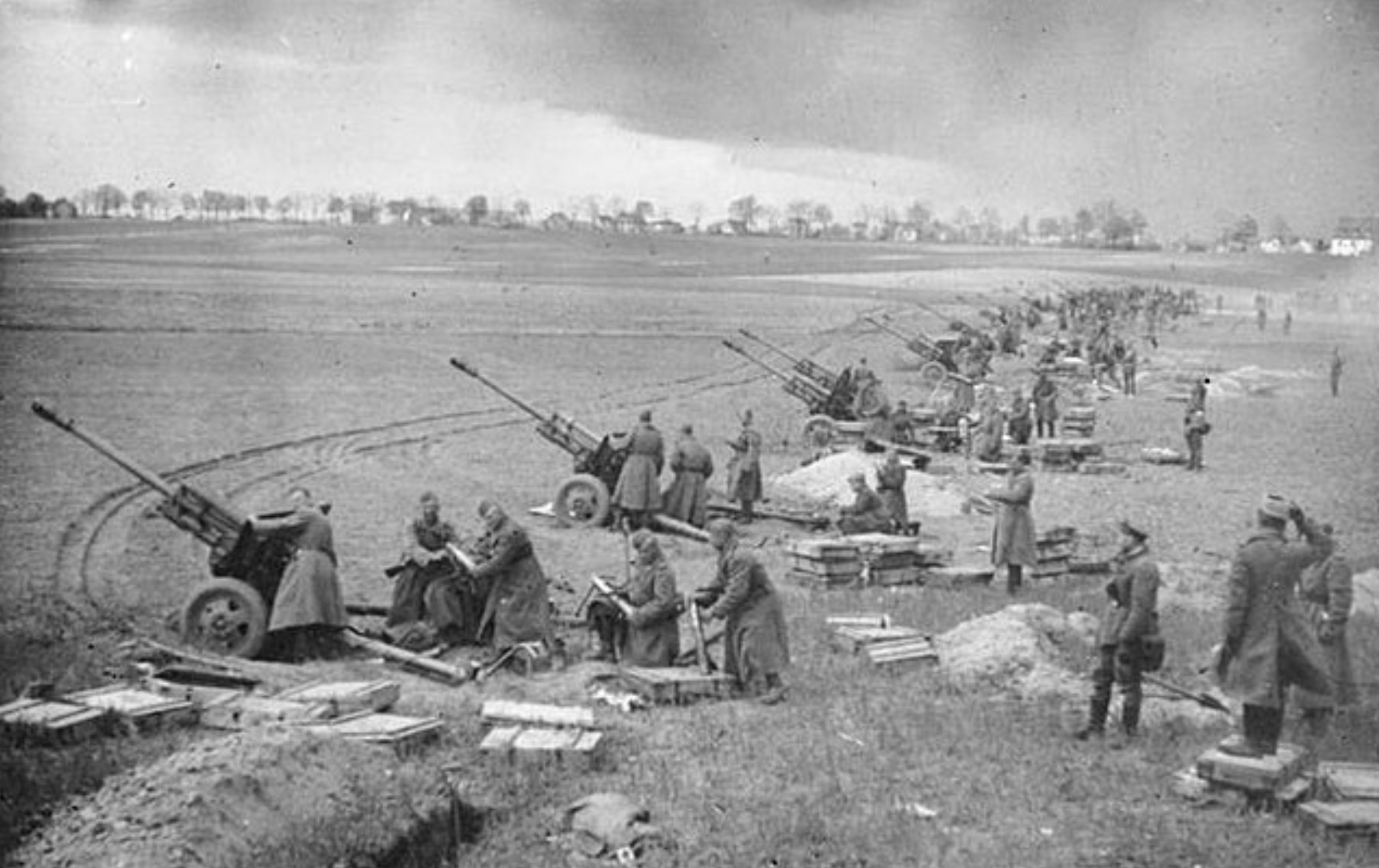 Belorussian and 1st Ukrainian Fronts, located along the Oder and Neisse rivers, began their offensive for Berlin. 